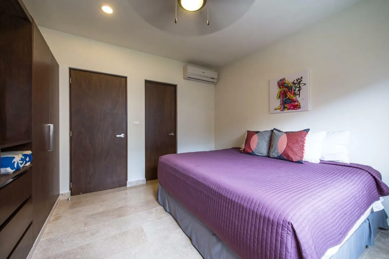 Palmares Condo Rentals Playa del Carmen México