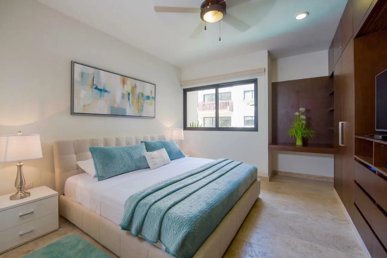 Palmares Condo Rentals Playa del Carmen