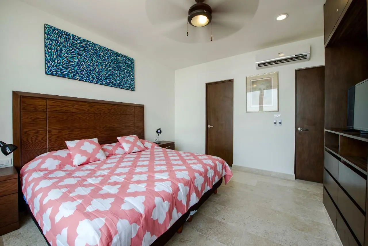 Palmares Condo Rentals Playa del Carmen