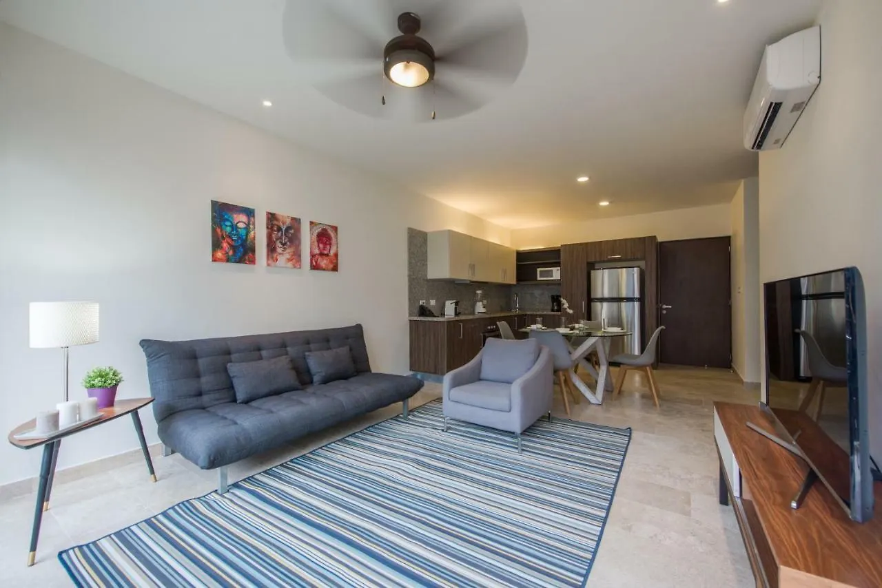 Palmares Condo Rentals Playa del Carmen Messico