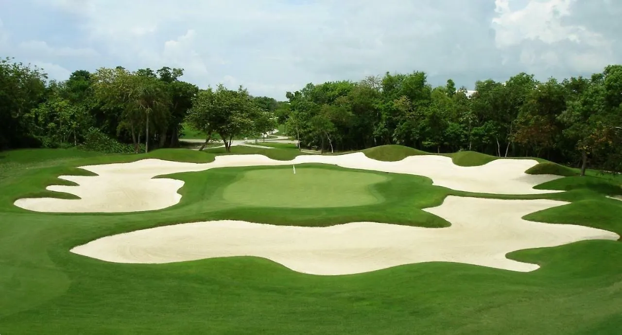 Palmares Condo Rentals Playa del Carmen