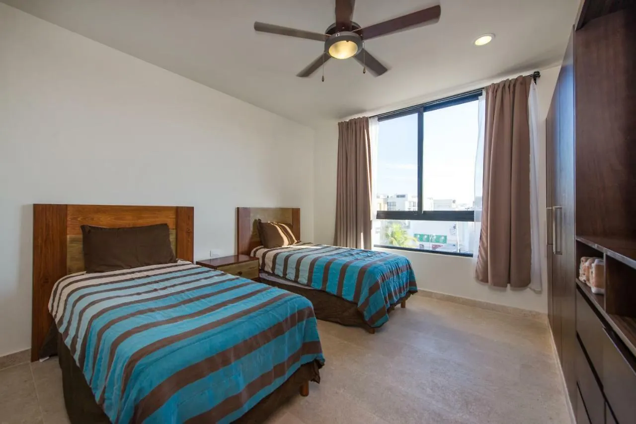 Palmares Condo Rentals Playa del Carmen